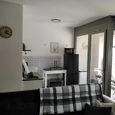 Bright In Within Sight Of Alps Apartment *